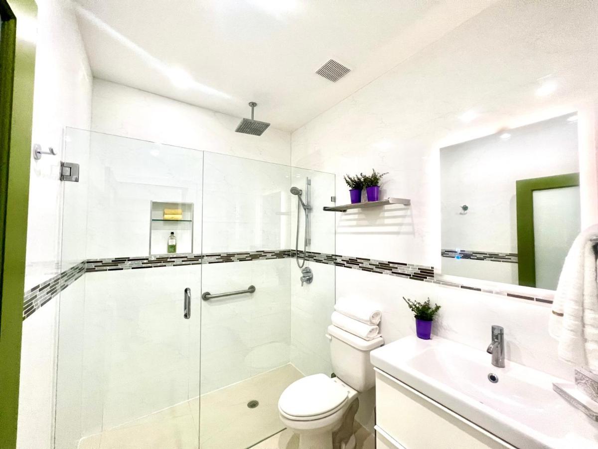 Sobe Monarch 2Bedroom 2 Bath Modern Apt- Walk To Ocean Drive Маямі-Біч Екстер'єр фото