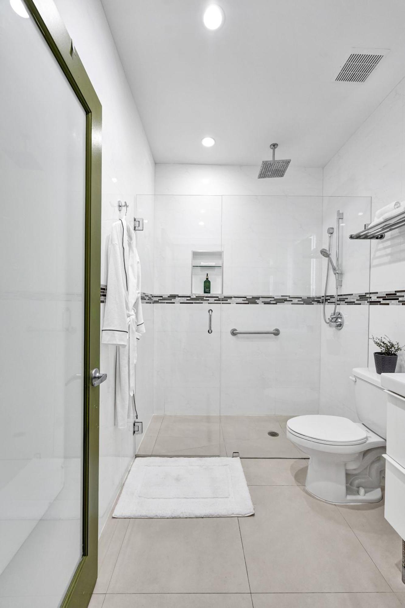 Sobe Monarch 2Bedroom 2 Bath Modern Apt- Walk To Ocean Drive Маямі-Біч Екстер'єр фото