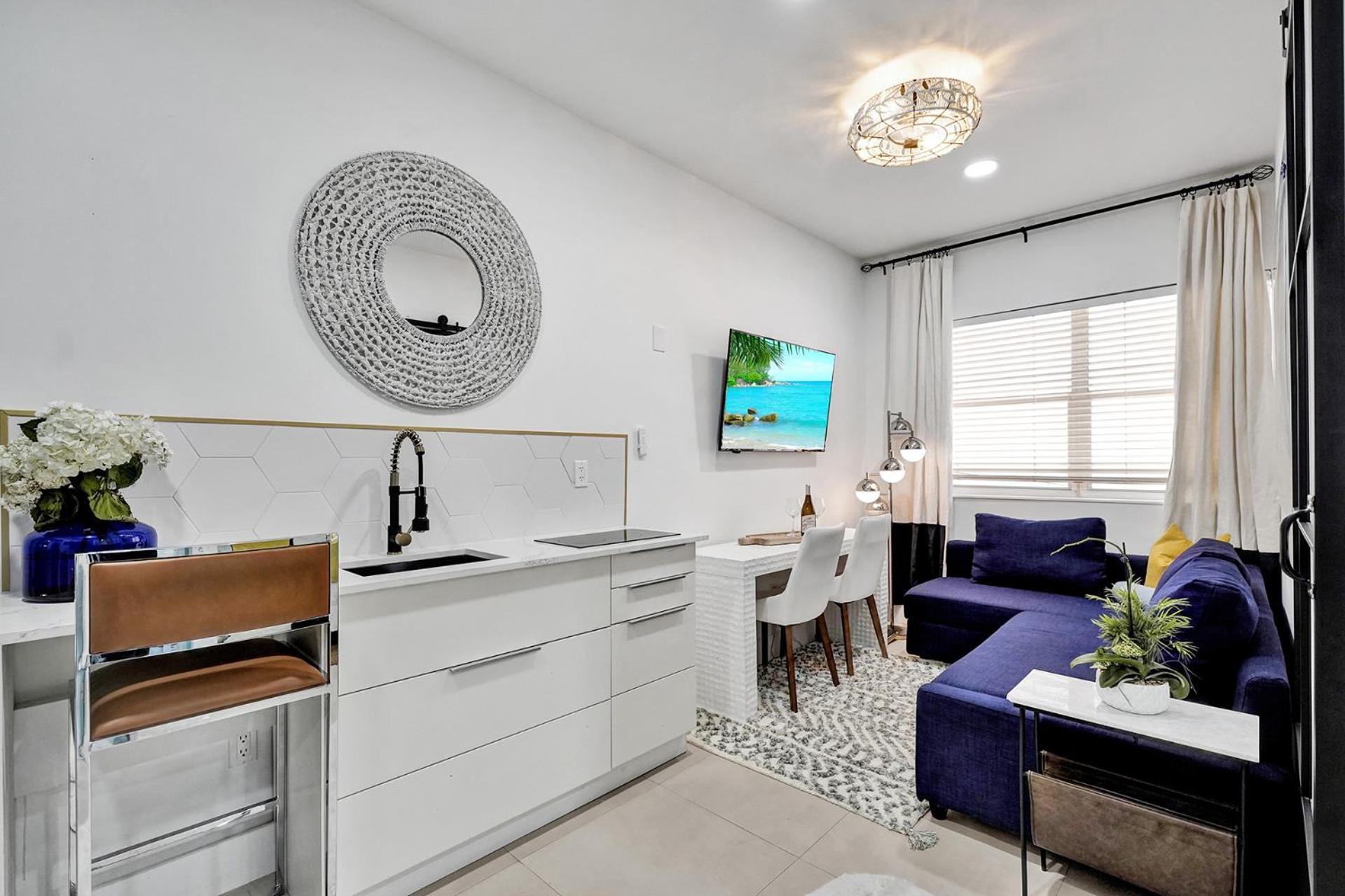 Sobe Monarch 2Bedroom 2 Bath Modern Apt- Walk To Ocean Drive Маямі-Біч Екстер'єр фото