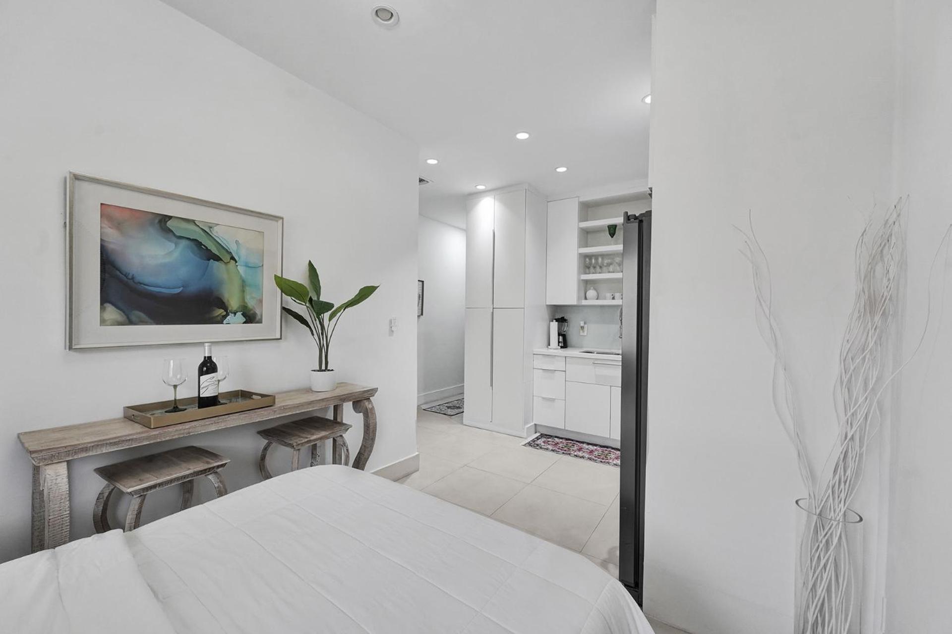 Sobe Monarch 2Bedroom 2 Bath Modern Apt- Walk To Ocean Drive Маямі-Біч Екстер'єр фото