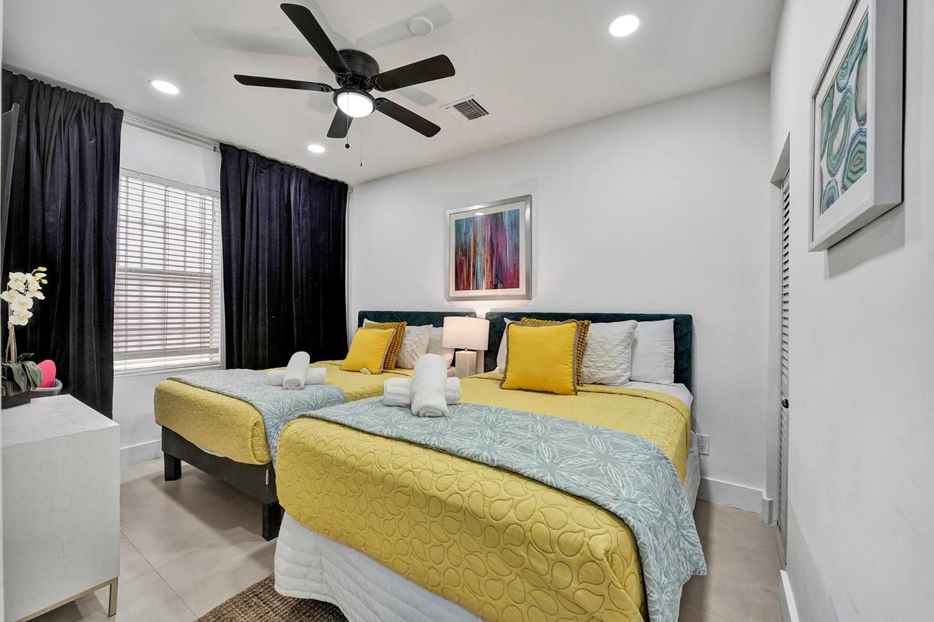 Sobe Monarch 2Bedroom 2 Bath Modern Apt- Walk To Ocean Drive Маямі-Біч Екстер'єр фото