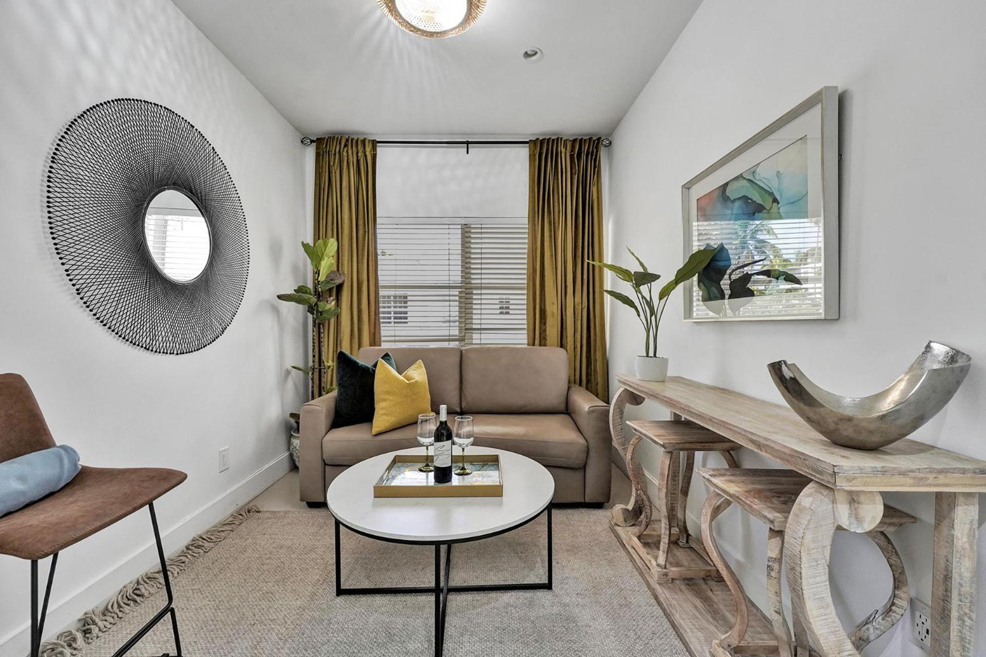 Sobe Monarch 2Bedroom 2 Bath Modern Apt- Walk To Ocean Drive Маямі-Біч Екстер'єр фото